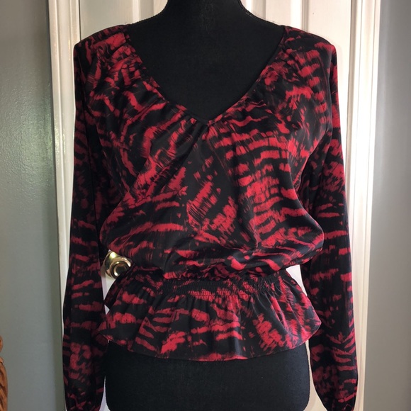 Michael Kors Top Womens Sz S/P Red Black Long Sleeve V Neck Elastic Waist - Picture 1 of 6